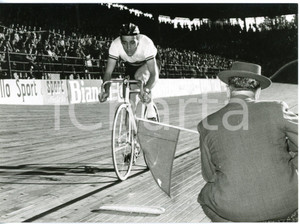 1957 MILANO Vigorelli - CICLISMO Roger RIVIÈRE vince il "Record dell'ora" *Foto