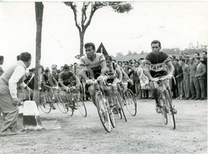 1958 CICLISMO GIRO D'ITALIA Salvador BOTELLA e Alfredo SABBADIN sulla PEDAGGERA