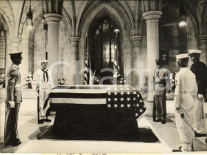 1959 WASHINGTON Funeral of John FOSTER DULLES - Honor Guard in Bethlehem Chapel