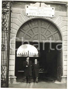 1960 PONTEVICO Influenza mortale - Ingresso dell'Istituto "Abate Cremonesini"