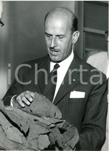 1962 (1967) MILANO Pietro COVA inaugura mostra "Mercati tabacchi subtropicali"