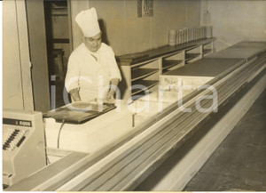 1960 PARIS Conférence au Sommet - Installation du snack-bar *Photo 18x13 cm