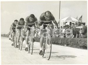 1953 CICLISMO - GIRO D'ITALIA Squadra GANNA - Fiorenzo MAGNI in azione *Foto
