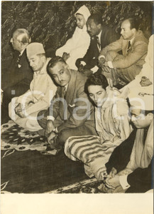 1960 IL CAIRO Re MOHAMMED V in moschea con il figlio Moulay Abdallah e NASSER