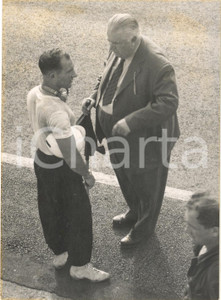 1955 MONZA F1 Prove Gp - Stirling MOSS con Alfred NEUBAUER direttore MERCEDES