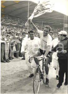 1966 CICLISMO GIRO D'ITALIA TRIESTE  Gianni MOTTA vincitore *Foto 13x18 cm
