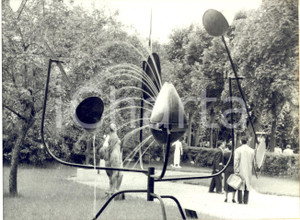 1957 PARIS Salon de la Jeune Sculpture - "Hydrocine" de Philippe HIQUILY *Photo