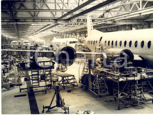1960 WEYBRIDGE Twenty VICKERS VANGUARD in production for TRANS-CANADA AIRLINES