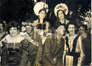 1956 LUSERNA SAN GIOVANNI - Vincitore di MISTER BRUTTO tra le donne della giuria