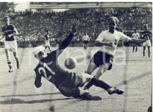 1954 ZURIGO CALCIO MONDIALI Austria-Cecoslovacchia 5-0 - Goal di Ernst STOJASPAL