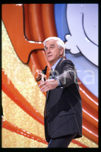 35mm vintage slide* 1995 ca CANALE 5 Leslie NIELSEN ospite a PAPERISSIMA (33)