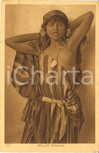 1924 ETHNIC NUDE WOMAN TUNISIE Beauté bedouine - Vintage postcard FP Cartolina postale d'epoca, viaggiata ma priva di francobollo.FORMATO: FPCONDIZIONI: G    originale e autentica 1