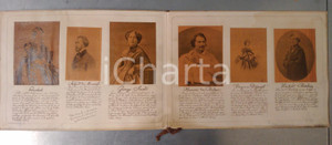 1900 ca Album "Dans l'intimitÃ© des personnages illustres 1845-1890" - M.D. PARIS  Pubblicazione d'epoca, contenente 36 riproduzioni  di fotografie da originale incollate sulle pagine e rappresentanti personaggi celebri della fine del XIX secolo.Coperta in cartone, cordoncino originale.FORMATO: 29x20 cmCONDIZIONI: FAIR (lievi ondulature e macchie in copertina)PAGINE: 6 tavole (fronte/retro) + frontespizioEDITORE: M. D. - Paris    originale e autentica 1