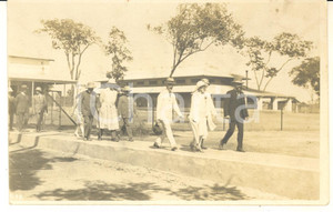 1928 CONGO BELGE Mines du KATANGA - Visite roi Albert Ier - Photo L. GABRIEL 492 Fotografia originale d'epoca, scattata durante la visita dei sovrani Alberto I ed Elisabetta del Belgio in Congo.Timbro del fotografo al verso.FOTOGRAFO: L&eacute;opold Gabriel - Panda - KatangaFORMATO: 14x9 cmCONDIZIONI: G (ma residui cartacei al verso; minime macchie)    originale e autentica 1
