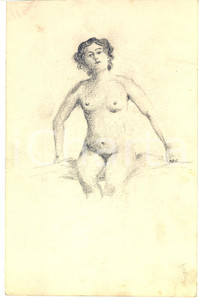 1930 ca EROTICA VINTAGE Nudo di donna seduta - Disegno matita 16x24 cm  Interessante disegno originale a matita su carta.CONDIZIONI: G (minime macchie; piegatura angolare)FORMATO: 16x24 cm    originale e autentica 1