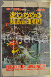 1963 Walt Disney 20000 LEGUAS DE VIAJE SUBMARINO *Manifesto 104x68 DANNEGGIATO DIMENSIONI: 104x68 cm CONDIZIONI: VERY POOR (strappi ai margini, forellini diffusi, profonde gualciture, mancanze agli angoli del margine sinistro)    originale e autentica 1