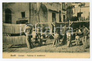 1920 ca AMALFI (SA) Fabbrica di maccheroni - Cartolina ANIMATA FP NV  Cartolina postale d'epoca, non viaggiata.CONDIZIONI: FAIR (ma ondulature al margine superiore)FORMATO: FP    originale e autentica 1