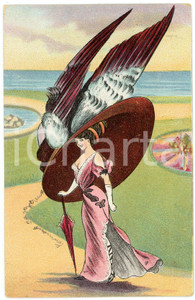 1909 FRANCE - HUMOUR Woman with giant hat ILLUSTRATED Postcard FP VG  Cartolina postale d'epoca, viaggiata.CONDIZIONI: POOR (profonda piegatura all'angolo inferiore sinistro)FORMATO: FP    originale e autentica 1