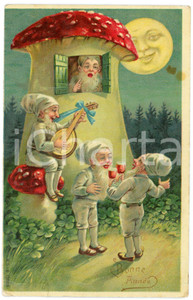 1907 BONNE ANNEE Drunk gnomes playing and singing to moon *DAMAGED postcard  Cartolina postale d'epoca, viaggiata.CONDIZIONI: VERY POOR (la pellicola superficiale presenta crepe diffuse ed &egrave; parzialmente distaccata; lievi smussature angolari)FORMATO: FP    originale e autentica 1