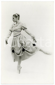 1950 ca NEDERLANDS DANS THEATER Mariana HILARIDES Fotografia seriale 9x14 cm  Fotografie seriale d'epoca.CONDIZIONI: GOODFORMATO: 9x14 cm    originale e autentica 1