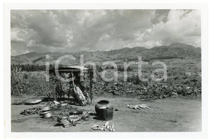 1949 BURUNDI Un aspect des montagnes - Photo J. MULDERS 18x12 cm  Fotografia d'epoca, che reca al verso la didascalia originale.FOTOGRAFO: J. Mulders - CongopresseCONDIZIONI: GFORMATO: 18x12 cm     originale e autentica 1