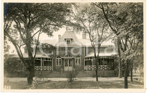 1930 ca ELISABETHVILLE (CONGO BELGE) Habitation - Photo Léopold GABRIEL 282 Fotografia originale d'epoca, con didascalia manoscritta al verso.FOTOGRAFO: L&eacute;opold Gabriel, Elisabethville GOOD/buono  Formato: 14x9 cm originale e autentica 1