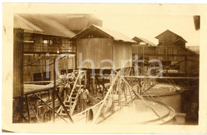 1920 ca CONGO BELGE - KATANGA - Usines minières - Photo ANIMEE 14x9 cm Fotografia originale d'epoca, in formato cartolina postale. GOOD/buono  Formato: 14x9 cm originale e autentica 1