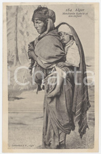 1915 ca ALGER Mendiante Kabyle et son enfant - Carte postale  Cartolina postale d'epoca, non viaggiata. GOOD/buono  Formato: 9x14 cm originale e autentica 1