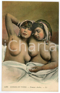 1910 ca  Scènes et Types - Femmes arabes - Old postcard ETHNIC NUDE LESBIAN  Cartolina postale d'epoca, non viaggiata.CONDIZIONI: G FORMATO: FP    originale e autentica 1