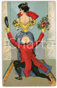 1900 ca VINTAGE EROTIC Man pay homage to a woman - Optical illusion - Postcard  Cartolina d'epoca, non viaggiata.CONDIZIONI: F (piegature angolari)FORMATO: FP    originale e autentica 1