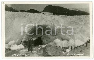 1935 ca SVARTISEN (NORWAY) People visiting the glacier - Postcard FP NV  Cartolina d'epoca, non viaggiata. FAIR/discreto Lievi smussature agli angoli Formato: FP originale e autentica 1