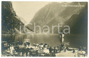 1935 ca GUDVANGEN (NORWAY) View of the town - Ship SOGN Postcard FP NV  Cartolina d'epoca, non viaggiata. FAIR/discreto Lievi smussature agli angoli Formato: FP originale e autentica 1