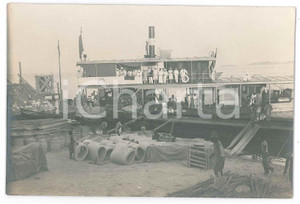 1940 ca CONGO BELGE Arrivée du bateau COMINIERE II - Photo ANIMEE 14x9 cm  Fotografia d'epoca, in formato cartolina postale. GOOD/buono  Formato: 14x9 cm originale e autentica 1