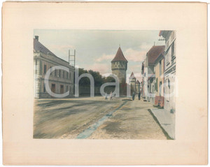 1920 ca SIBIU (ROMANIA) Theater und Befestigungstürme *Bozzetto RARO 31x25 cm  Bozzetto originale d'epoca, montato su cartoncino rigido, con coloritura e ritocchi manuali.Velina protettiva con didascalia manoscritta. GOOD/buono  Formato: 31x25 cm originale e autentica 1