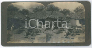 1901 INDIA Pottery maker - Stereoscopic photo AMERICA STEREOSCOPIC COMPANY Fotografia stereoscopica d'epoca.EDITORE: American Stereoscopic Company - New York FAIR/discreto Lievi abrasioni ai margini Formato: 18x9 cm originale e autentica 1
