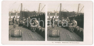 1906 HAUGESUND (NORWAY) Heringssortierer - Selezionatore aringhe *Stereoview 82 Fotografia stereoscopica d'epoca.EDITORE: Steglitz-Berlin   GOOD/buono  Formato: 18x9 cm originale e autentica 1