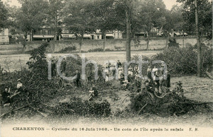 1910 CHARENTON Cyclone du 1908 - Coin de l'ile aprés le rafale - Carte postale  Cartolina postale d'epoca, non viaggiata.CONDIZIONI: FAIRFORMATO: FP    originale e autentica 1