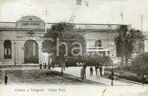 1900ca CALLAO (PERÙ) Tranvía frente a la oficina de CORREOS Y TELEGRAFO Tarjeta  Cartolina postale d'epoca, non viaggiata.CONDIZIONI: F (ma profonda piegatura all'angolo inferiore destro)FORMATO: FP    originale e autentica 1