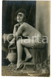 1910 ca VINTAGE EROTIC Nude woman with amphora - Postcard PC PARIS 1839  Fotografia seriale d'epoca, in formato cartolina.Editore PC Paris - Serie 1839CONDIZIONI: F FORMATO: FP    originale e autentica 1