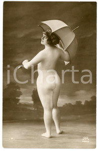 1910 ca VINTAGE EROTIC Nude woman with umbrella - Postcard risque RR PARIS 8  Fotografia seriale d'epoca, in formato cartolina.Editore RR, Paris - Serie 8CONDIZIONI: FFORMATO: FP    originale e autentica 1