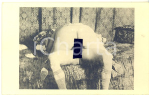 1940 ca VINTAGE EROTIC Nude couple having sex (1) RARE Photo PORN 14x9 cm Fotografia originale d'epoca, in formato cartolina postale.CONDIZIONI: FAIR (bassa qualit&agrave; di stampa)FORMATO: 14x9 cm    originale e autentica 1