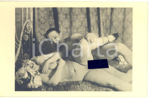 1940 ca VINTAGE EROTIC Nude couple having sex (3) RARE Photo PORN heels 14x9 cm Fotografia originale d'epoca, in formato cartolina postale.CONDIZIONI: GFORMATO: 14x9 cm    originale e autentica 1