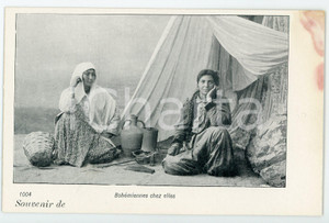 1900 ca COSTUMES EGYPTE Bohemiennes chez elles - Carte postale VINTAGE FP NV  Cartolina postale d'epoca, non viaggiata.CONDIZIONI: POOR (traccia di umidit&agrave; al lato destro)FORMATO: FP    originale e autentica 1