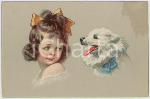 1910 ca CHILDREN Little girl with dog ILLUSTRATED Postcard FP NV (1)  Cartolina d'epoca, non viaggiata. POOR/danneggiato Smussature agli angoli, esteso alone all'angolo superiore destro Formato: FP originale e autentica 1