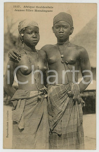 1920 ca AFRIQUE OCCIDENTALE Jeunes filles MANDINGUES - Postcard ETHNIC NUDE Cartolina postale d'epoca, viaggiata (ma francobollo asportato).CONDIZIONI: GFORMATO: FP    originale e autentica 1
