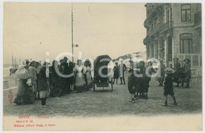 1900 ca HEYST-SUR-MER (BELGIQUE) Caroline et son orgue - Carte postale FP VG  Cartolina postale d'epoca, viaggiata.CONDIZIONI: VERY POOR (strappo al margine superiore)FORMATO: FP    originale e autentica 1