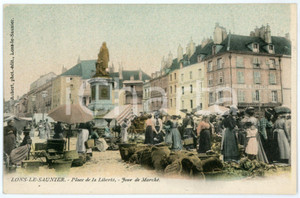 1900 ca LONS-LE-SAUNIER Place de la LibertÃ© - Jour de marchÃ© - Carte postale FP  Cartolina postale d'epoca, non viaggiata. FAIR/discreto Lievi smussature agli angoli Formato: FP originale e autentica 1