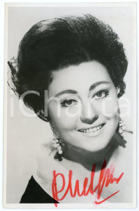 1969 Régine CRESPIN French soprano - AUTOGRAPHED Photo 12x18 cm Fotografia d'epoca, con autografo. CONDIZIONI: F (piegature angolari)FORMATO: 12x18 cm     originale e autentica 1