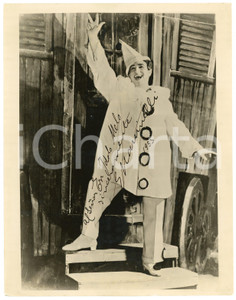 1953 LIRICA Tenore Giovanni MARTINELLI - "I pagliacci" AUTOGRAPHED photo 20x25 Fotografia d'epoca, con autografo. CONDIZIONI: F (piegature angolari)FORMATO: 20x26 cm     originale e autentica 1