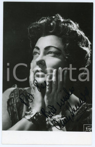 1962 Amy SHUARD soprano - Portrait  - SIGNED Photo 9x14 cm Fotografia d'epoca, con autografo. CONDIZIONI: GFORMATO: 9x14 cm     originale e autentica 1